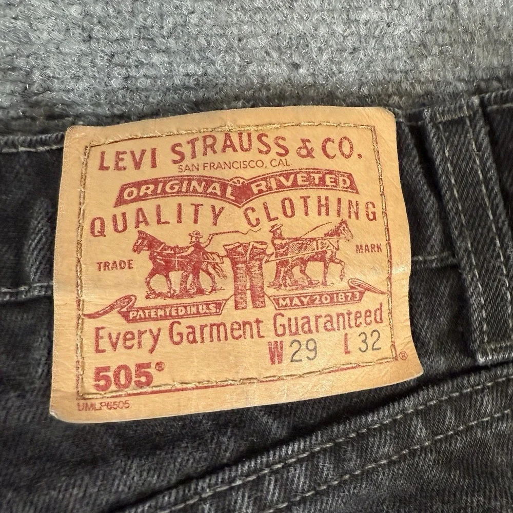 Vintage Levi's Jeans Mens 29x32 (Actual 26x28) Black 505 Regular Fit 100% Cotton
